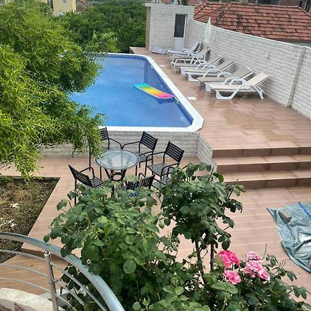Villa Nilic Bar Extérieur photo